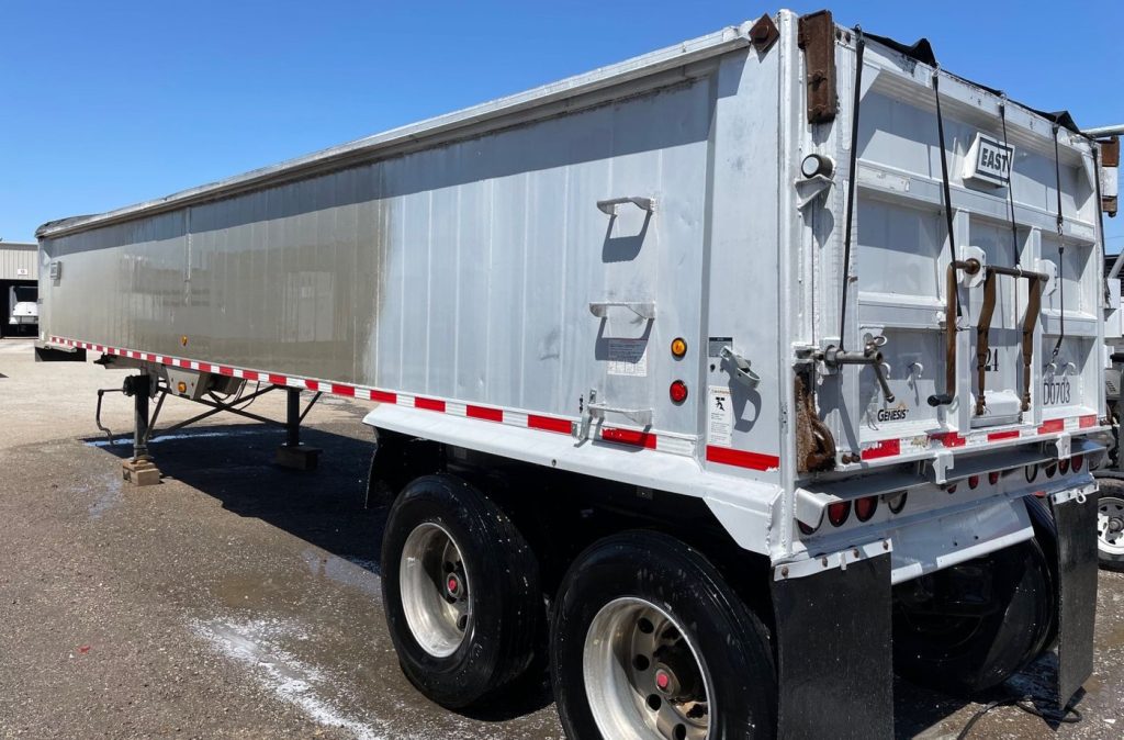 Aluminum dump trailer washed and rinsed